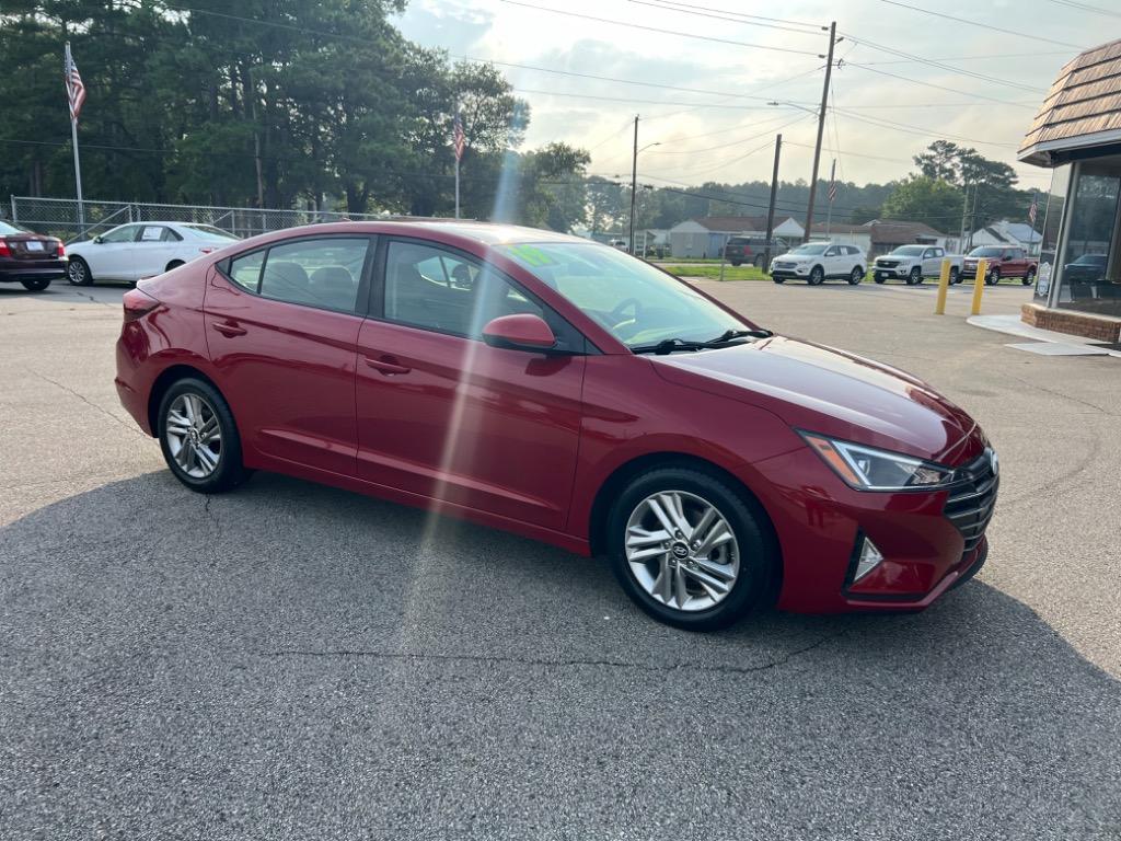 2019 Hyundai Elantra SEL photo 7