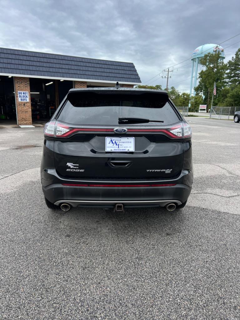 2015 Ford Edge Titanium photo 4