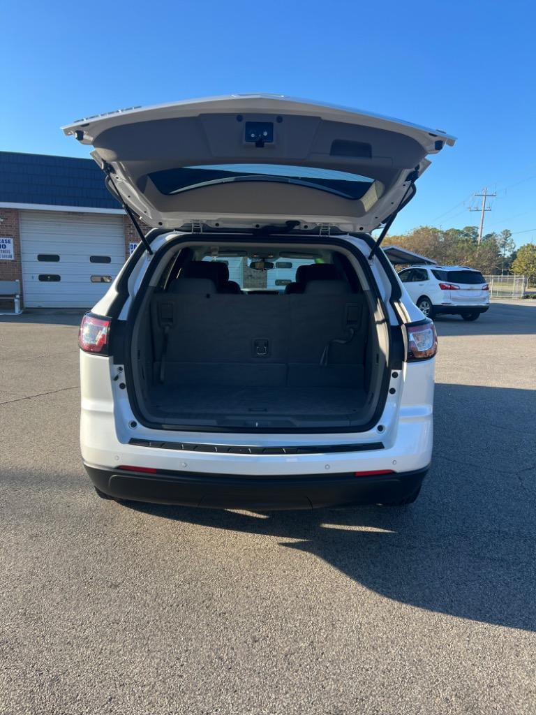 2017 Chevrolet Traverse 1LT photo 11