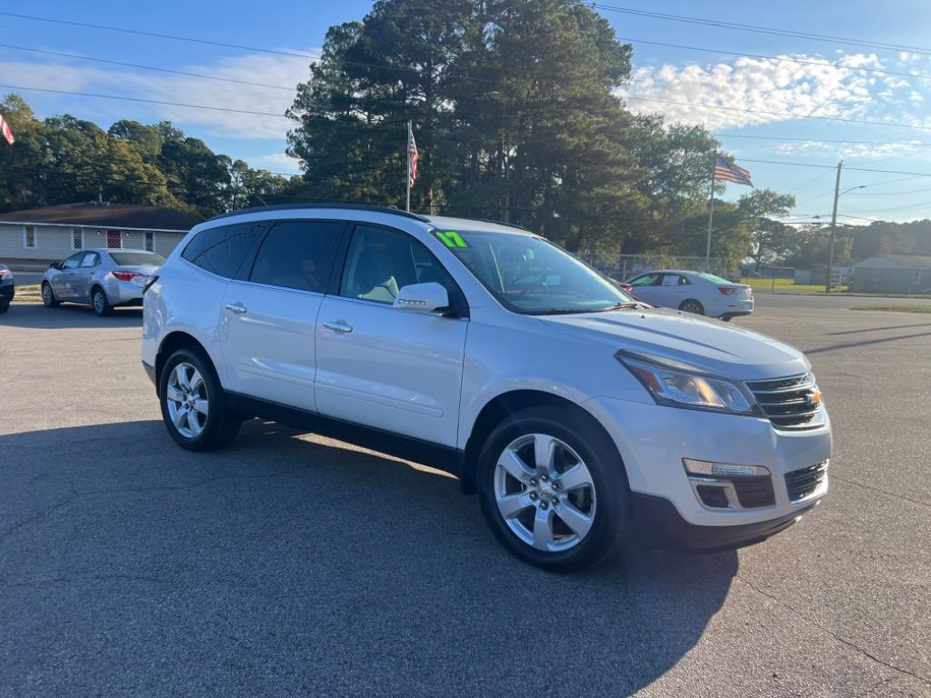 2017 Chevrolet Traverse 1LT photo 7