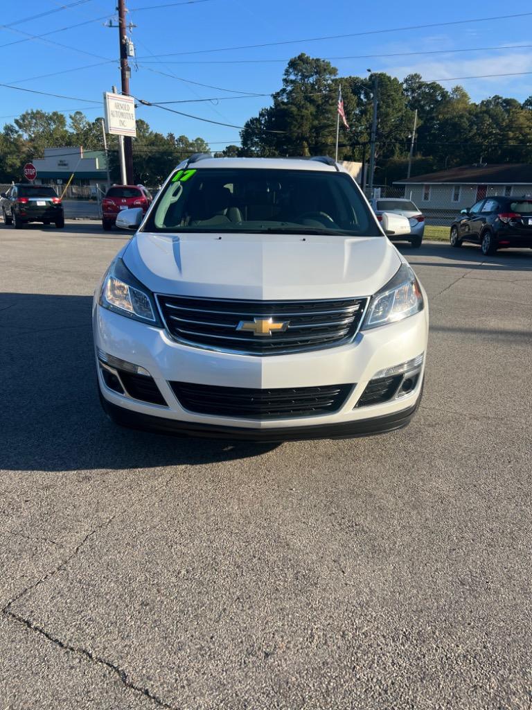 2017 Chevrolet Traverse 1LT photo 8