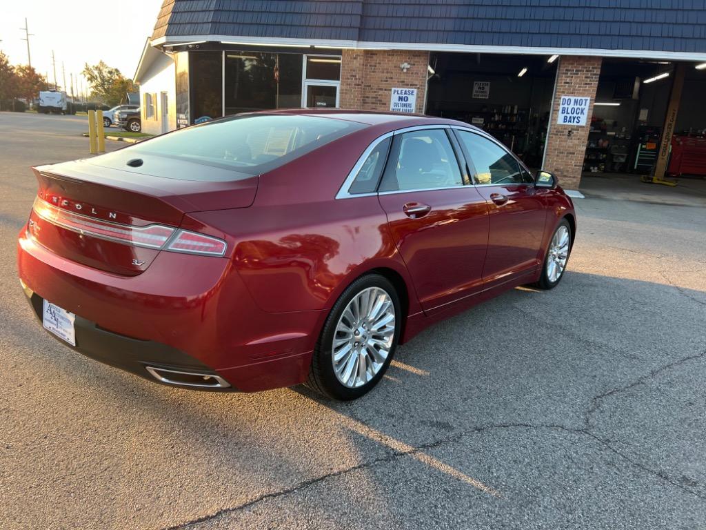 2014 Lincoln MKZ Base photo 5