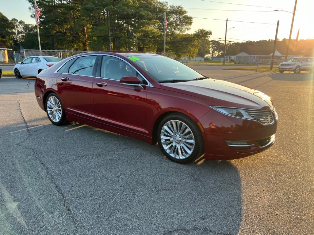 2014 Lincoln MKZ Base photo 7