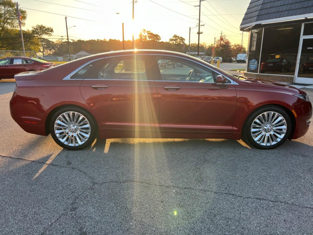 2014 Lincoln MKZ Base photo 6