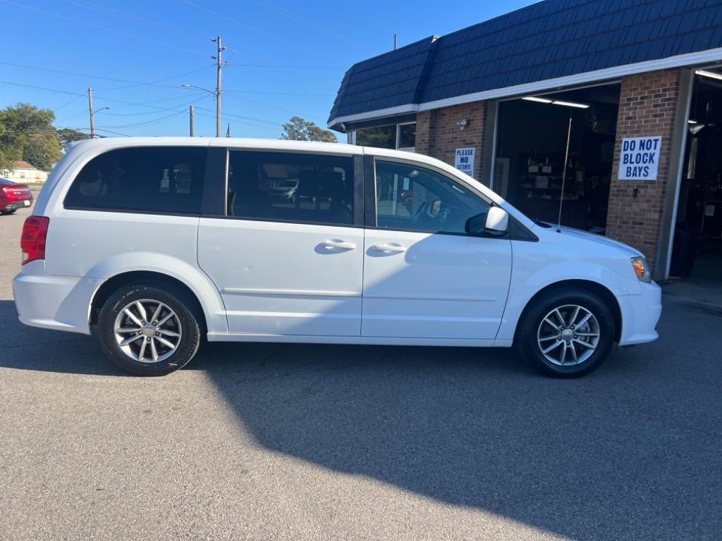 2016 Dodge Grand Caravan SE Plus photo 6