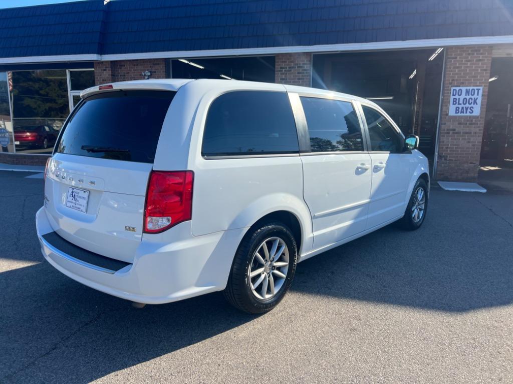 2016 Dodge Grand Caravan SE Plus photo 5