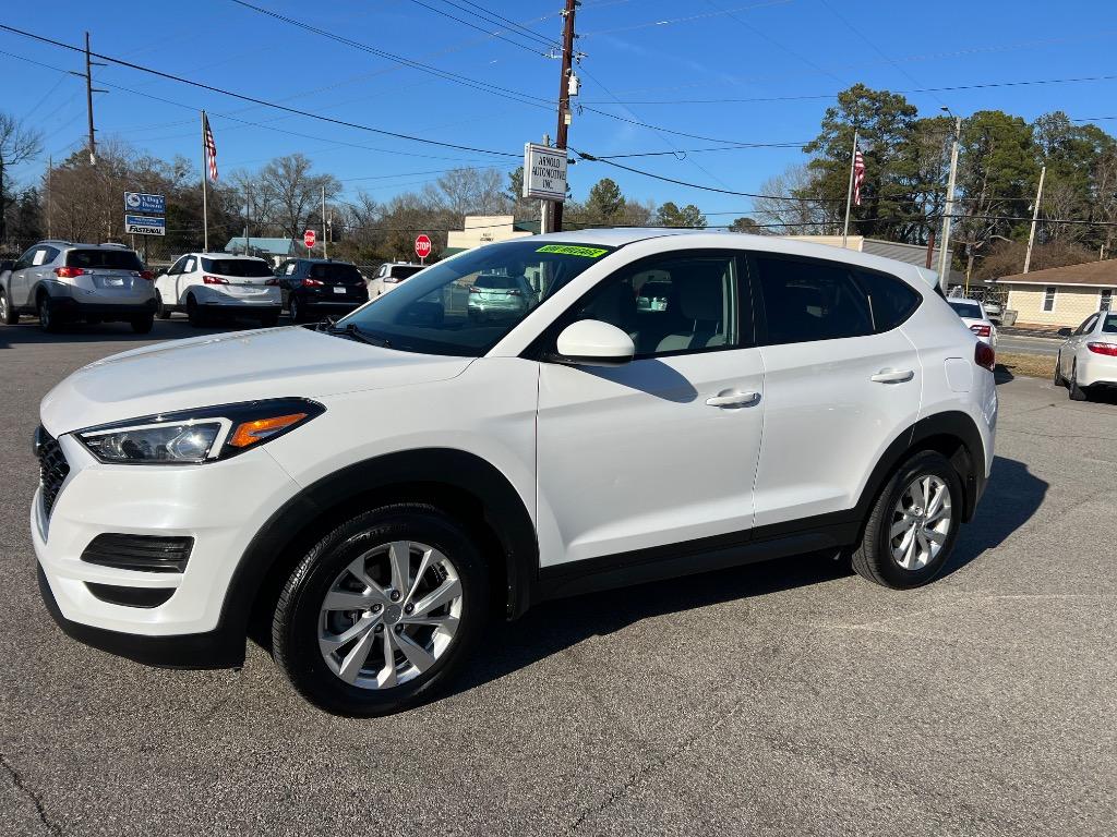 2021 Hyundai Tucson SE's photo