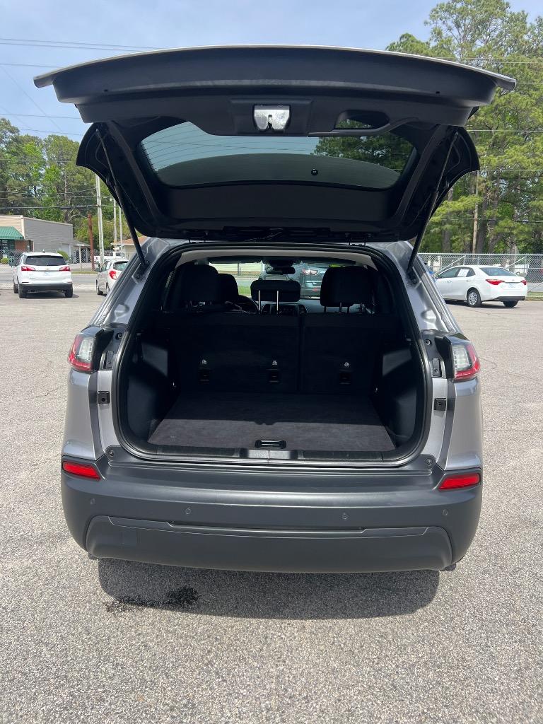 2020 Jeep Cherokee Latitude - Photo 11