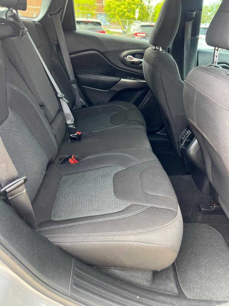 2020 Jeep Cherokee Latitude - Photo 13