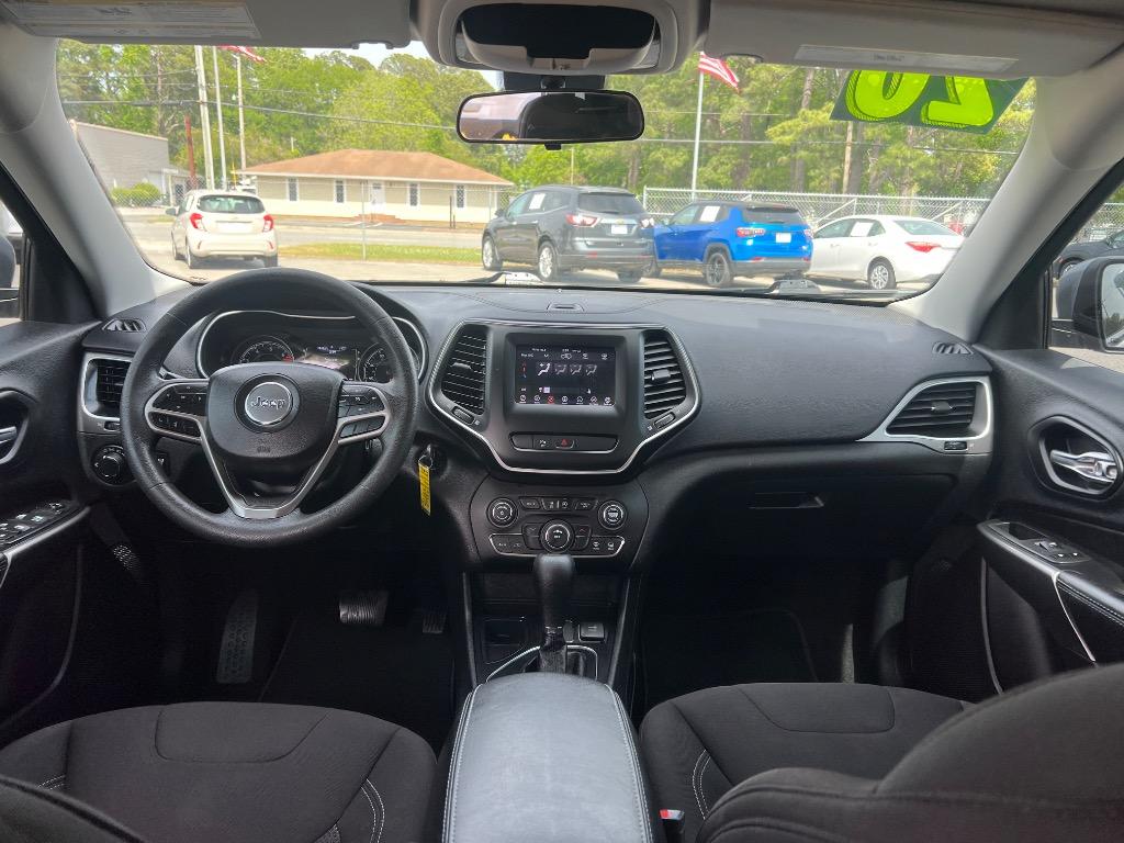 2020 Jeep Cherokee Latitude - Photo 15
