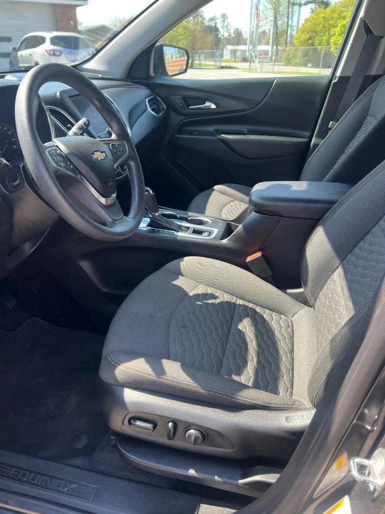 2020 Chevrolet Equinox LT - Photo 9