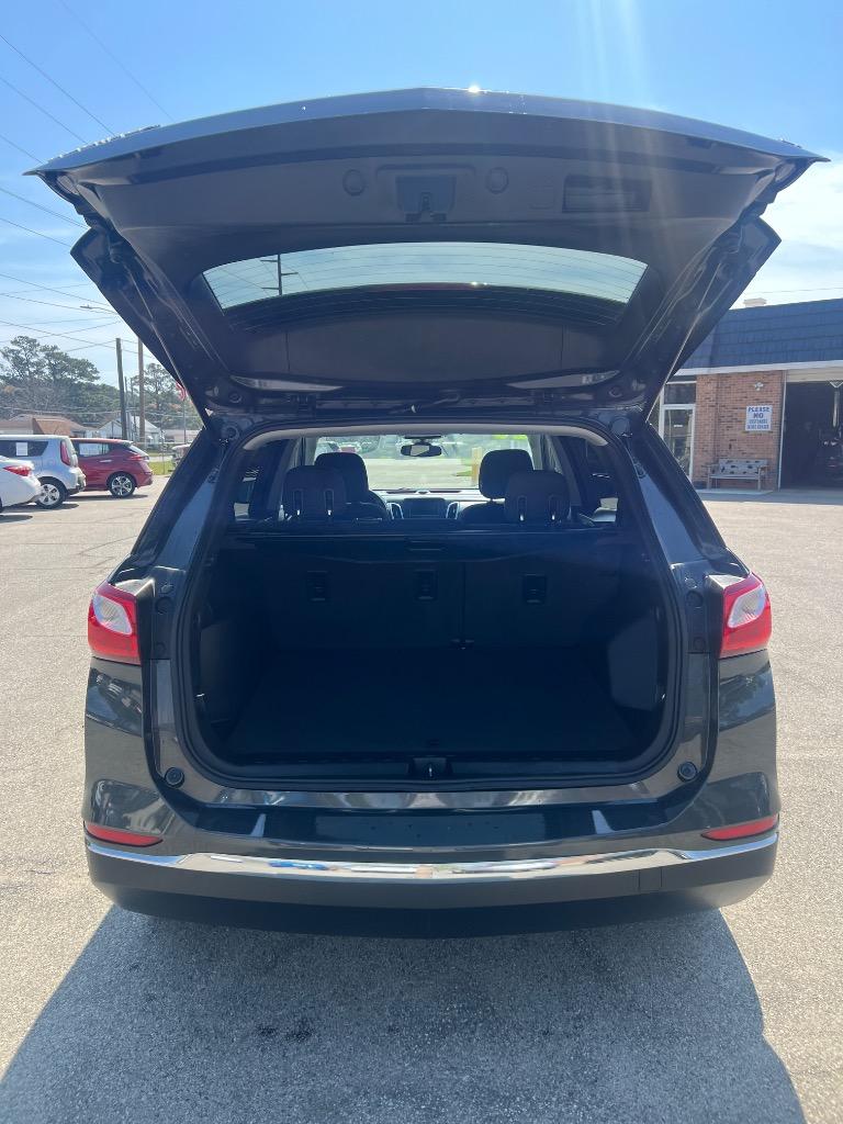 2020 Chevrolet Equinox LT - Photo 11