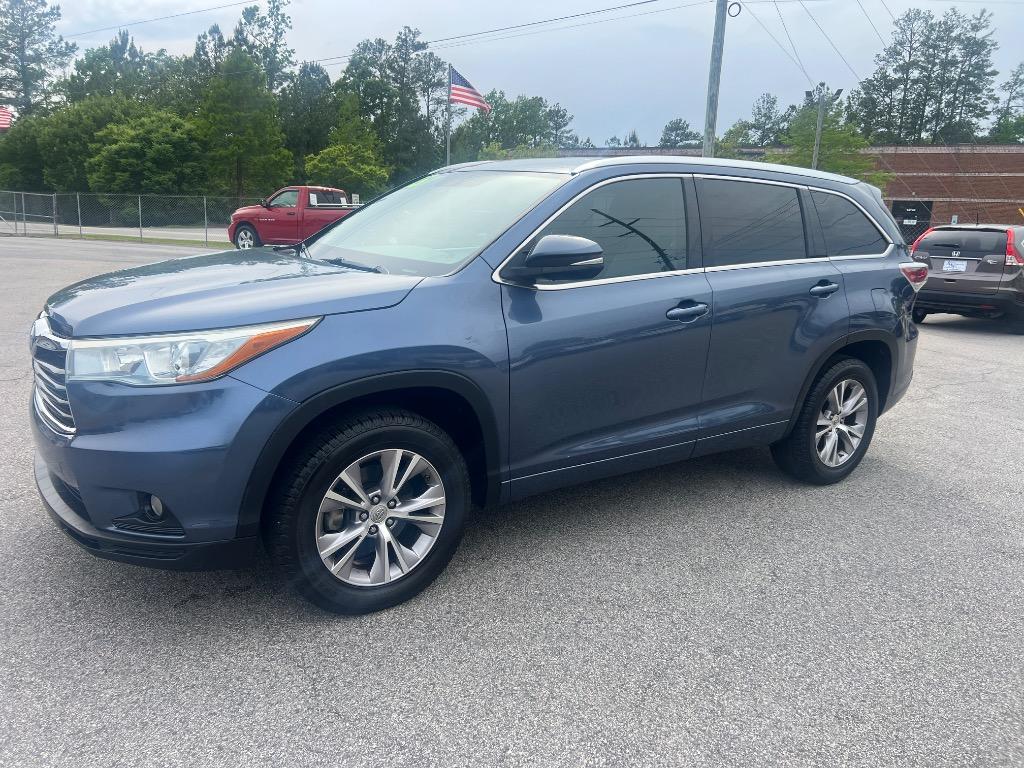 2015 Toyota Highlander XLE V6's photo