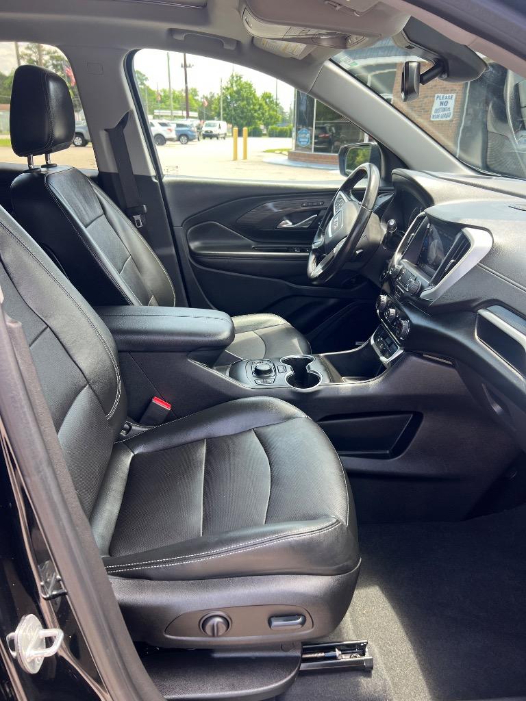 2022 GMC Terrain SLT FWD's photo