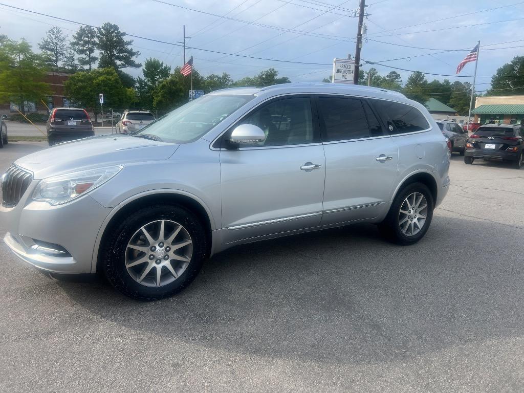 2017 Buick Enclave Leather's photo