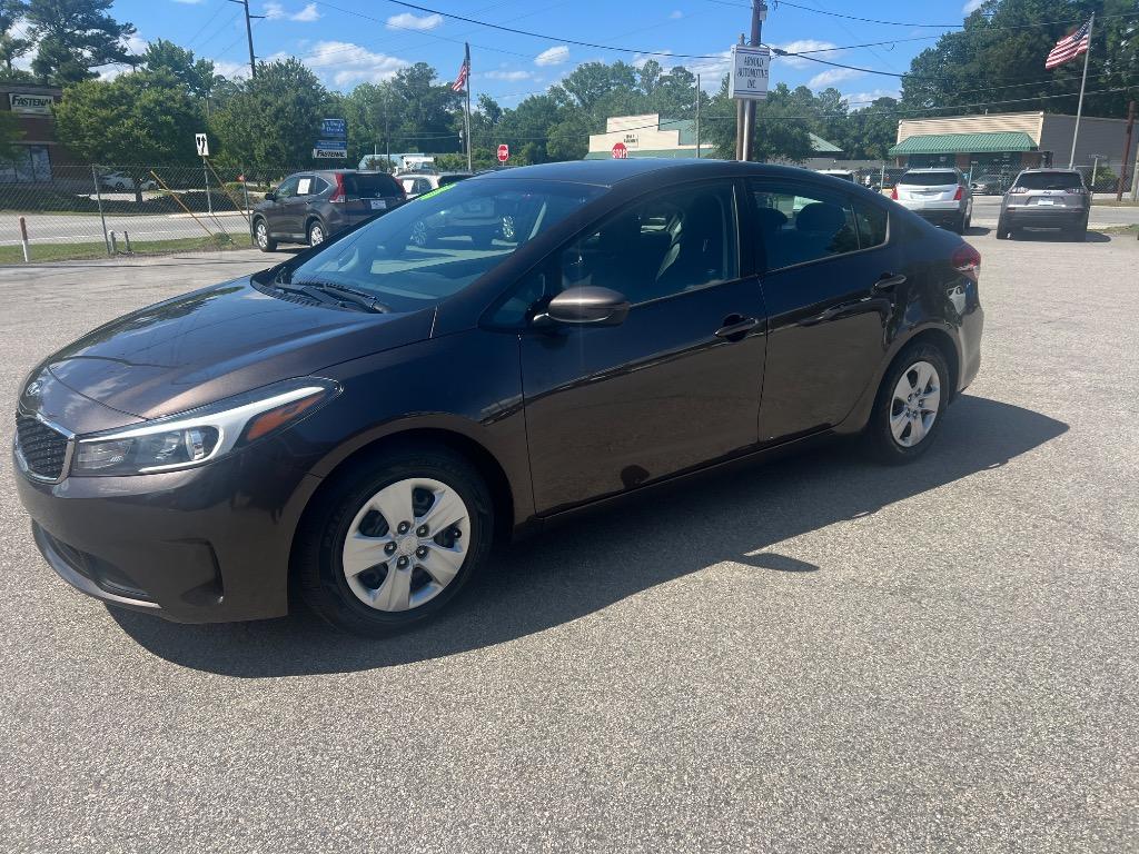 2018 Kia Forte LX's photo